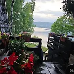 Dom Nad Jeziorem Σαλέ *