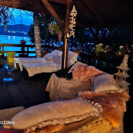 Dom Nad Jeziorem Alpesi faház Żywiec