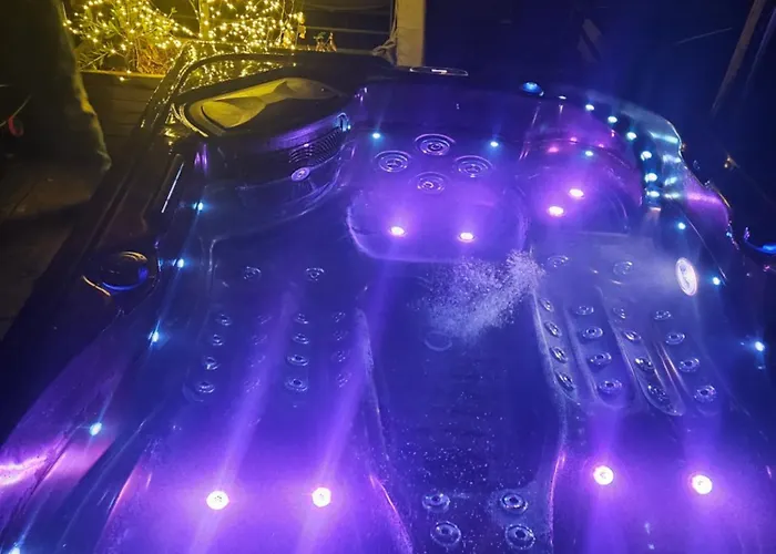 Dom Nad Jeziorem בקתה Żywiec