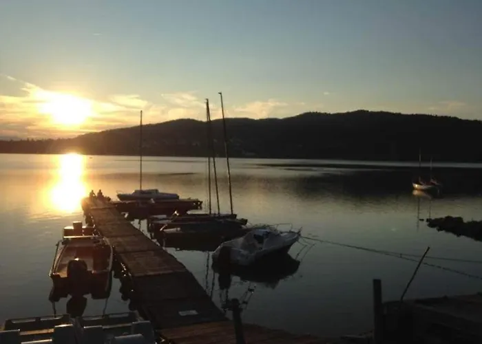 Dom Nad Jeziorem בקתה Żywiec