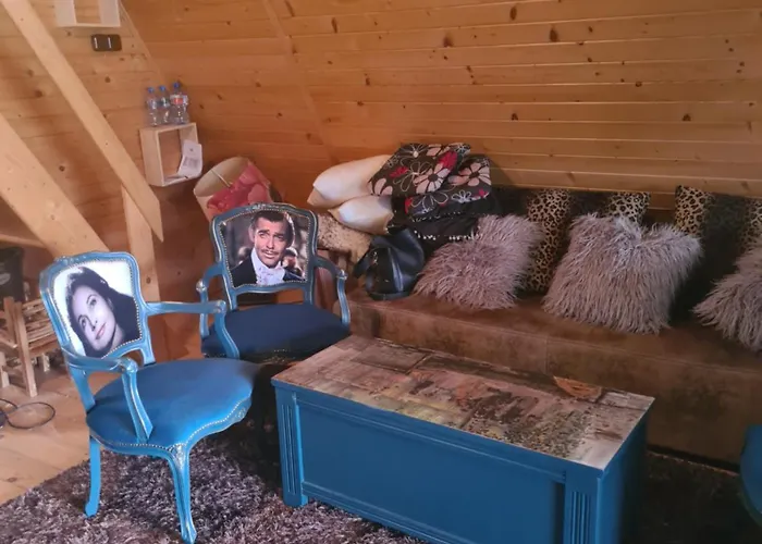 Dom Nad Jeziorem בקתה Żywiec