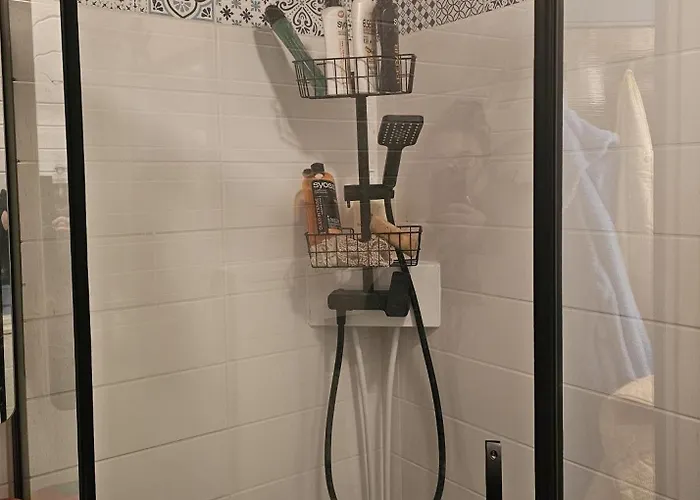 בקתה Dom Nad Jeziorem Żywiec